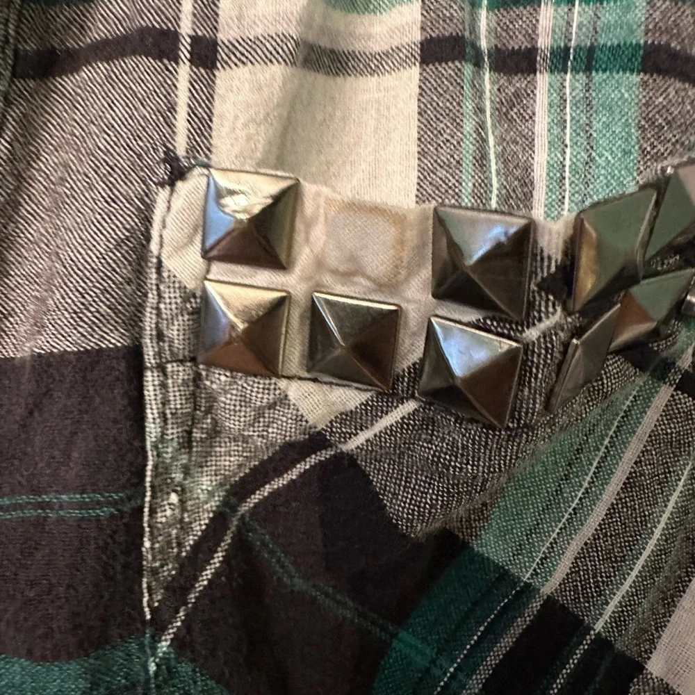 FOX button down. - Picture 3 of 5